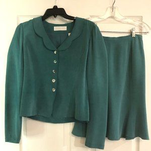 Dana Buchman Jacket and Skirt 2 pc Suit 100% Heavyweight Silk Sz 4 Fully Lined
